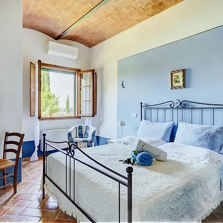 Agriturismo Lunadoro Farm stay Monticchiello